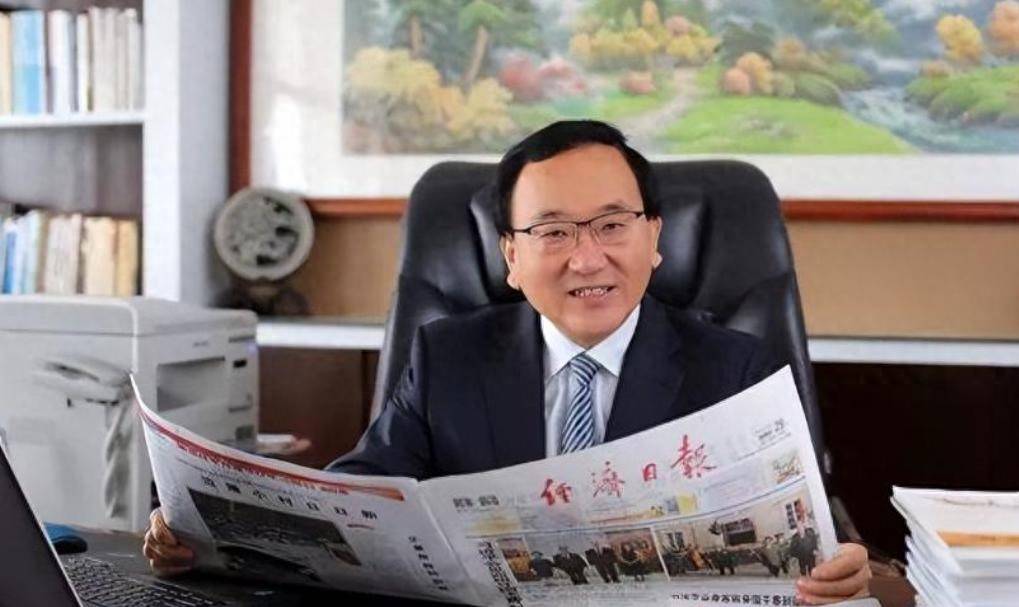 亏损200亿!靠六个核桃登上河北首富,如今败也因“六个”核桃